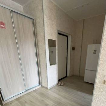 Продается 1-комнатная квартира, 38 м²