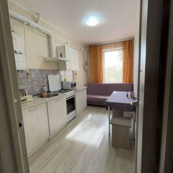 Продается 1-комнатная квартира, 38 м²