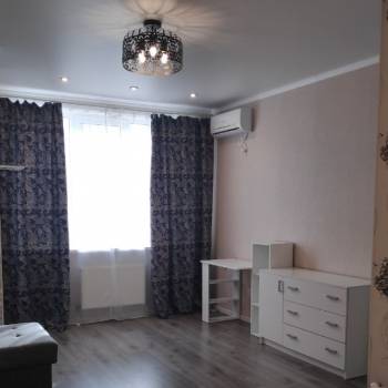 Продается 1-комнатная квартира, 40,6 м²