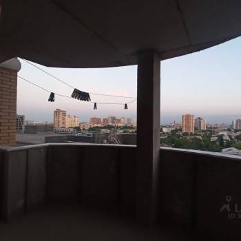 Продается 1-комнатная квартира, 48 м²