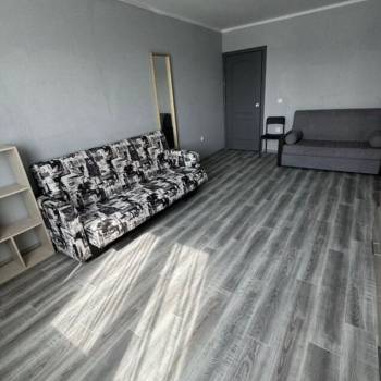 Продается 1-комнатная квартира, 43 м²