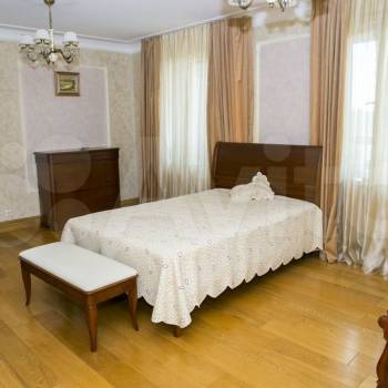 Сдается 2-х комнатная квартира, 125 м²