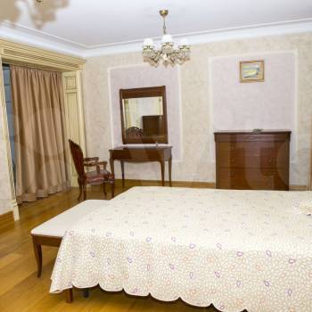 Сдается 2-х комнатная квартира, 125 м²