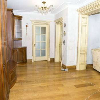 Сдается 2-х комнатная квартира, 125 м²