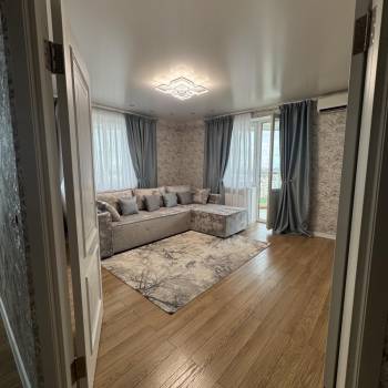 Сдается 2-х комнатная квартира, 65 м²