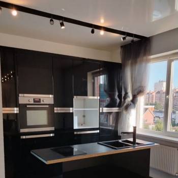 Продается 3-х комнатная квартира, 98 м²