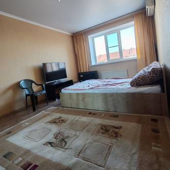 Продается 1-комнатная квартира, 37 м²