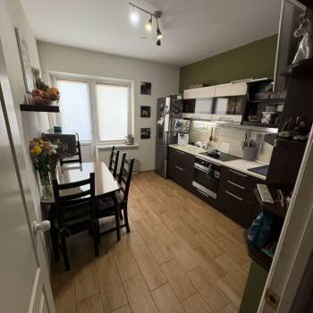 Продается 2-х комнатная квартира, 54 м²