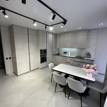 Сдается 1-комнатная квартира, 48 м²