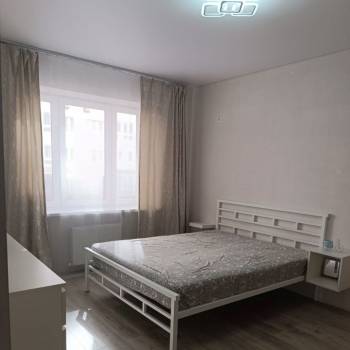 Продается 1-комнатная квартира, 40 м²