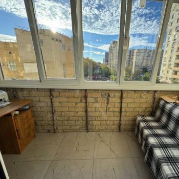 Продается 1-комнатная квартира, 49 м²