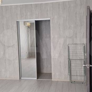 Продается 1-комнатная квартира, 39 м²