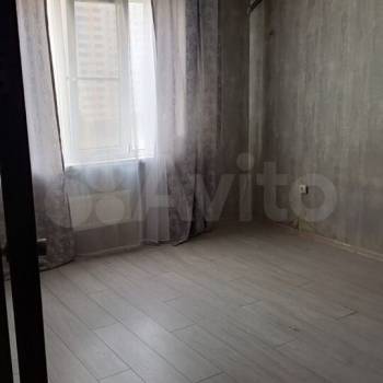 Продается 1-комнатная квартира, 39 м²