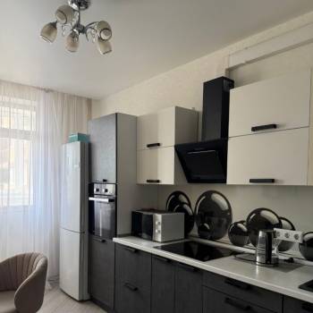 Продается 1-комнатная квартира, 44 м²