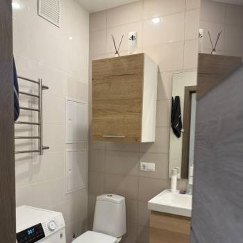 Продается 1-комнатная квартира, 44 м²