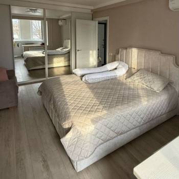 Продается 1-комнатная квартира, 32 м²