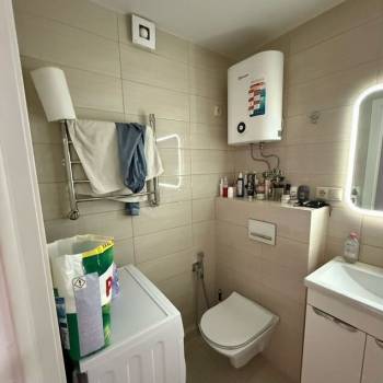 Продается 1-комнатная квартира, 32 м²