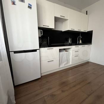 Продается 1-комнатная квартира, 36 м²