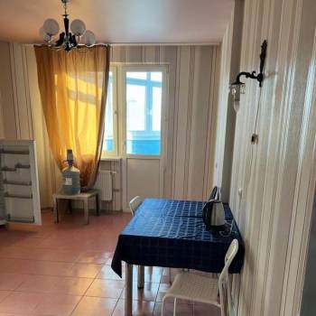 Продается 2-х комнатная квартира, 80 м²