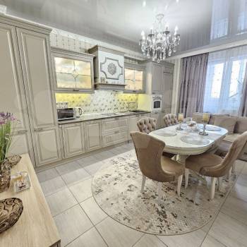 Продается 2-х комнатная квартира, 79 м²