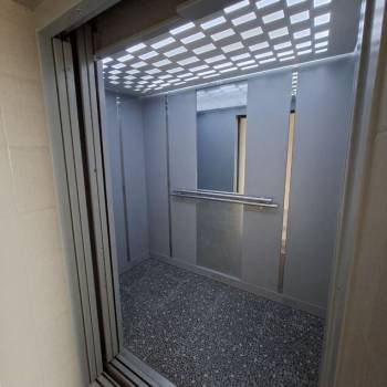 Продается 1-комнатная квартира, 50 м²