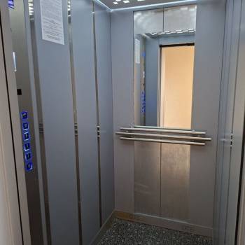 Продается 1-комнатная квартира, 50 м²