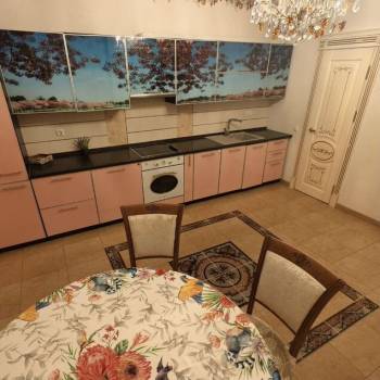 Сдается Многокомнатная квартира, 105 м²