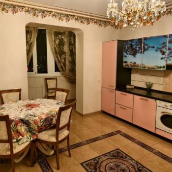 Сдается Многокомнатная квартира, 105 м²