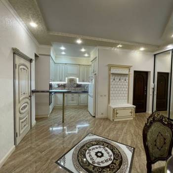 Продается Многокомнатная квартира, 105 м²