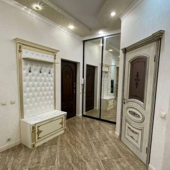 Продается Многокомнатная квартира, 105 м²