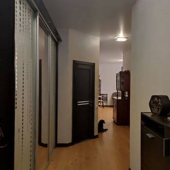 Продается 2-х комнатная квартира, 82 м²