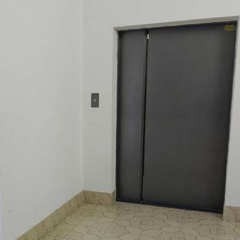 Продается 1-комнатная квартира, 49 м²