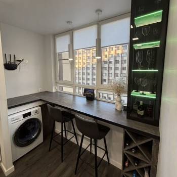 Продается 1-комнатная квартира, 32 м²