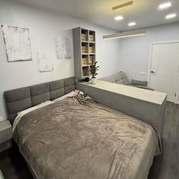 Продается 1-комнатная квартира, 32 м²