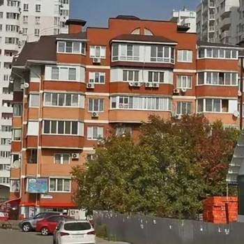 Продается 1-комнатная квартира, 53 м²