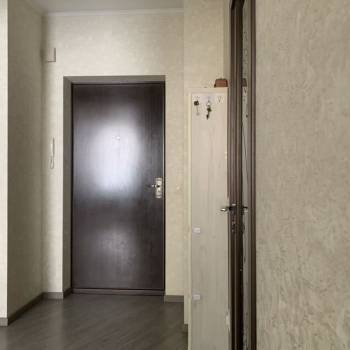 Продается 1-комнатная квартира, 46 м²