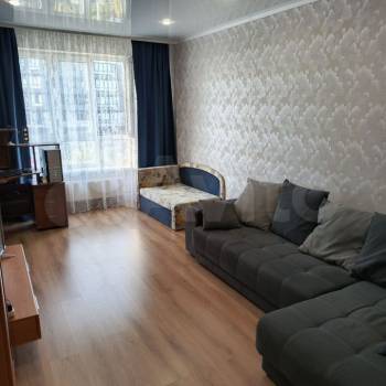 Продается 1-комнатная квартира, 47 м²