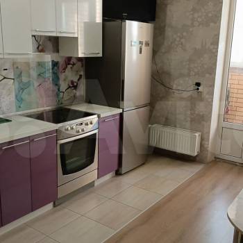 Продается 1-комнатная квартира, 47 м²