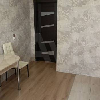 Продается 1-комнатная квартира, 47 м²