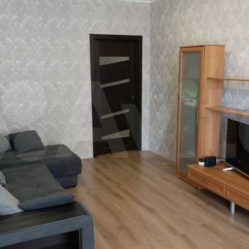 Продается 1-комнатная квартира, 47 м²