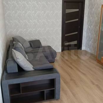 Продается 1-комнатная квартира, 47 м²