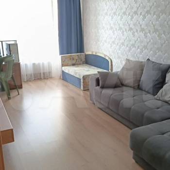 Продается 1-комнатная квартира, 47 м²