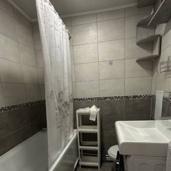 Сдается 2-х комнатная квартира, 65 м²