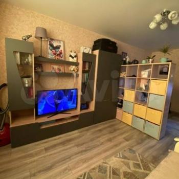 Продается 1-комнатная квартира, 37 м²