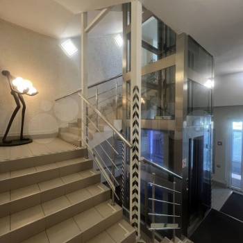 Сдается Нежилое помещение, 280 м²