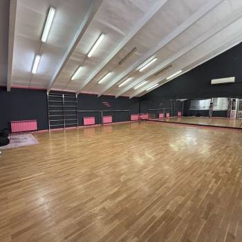 Сдается Нежилое помещение, 170 м²