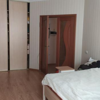 Продается 1-комнатная квартира, 43 м²