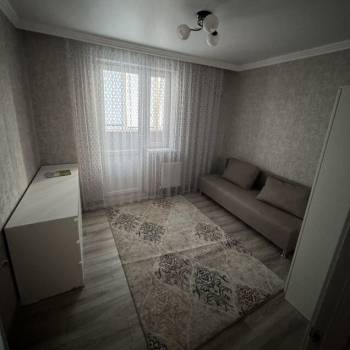 Сдается Многокомнатная квартира, 70 м²