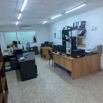 Продается Нежилое помещение, 400 м²