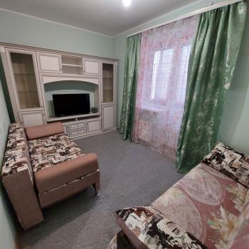 Сдается 1-комнатная квартира, 42 м²